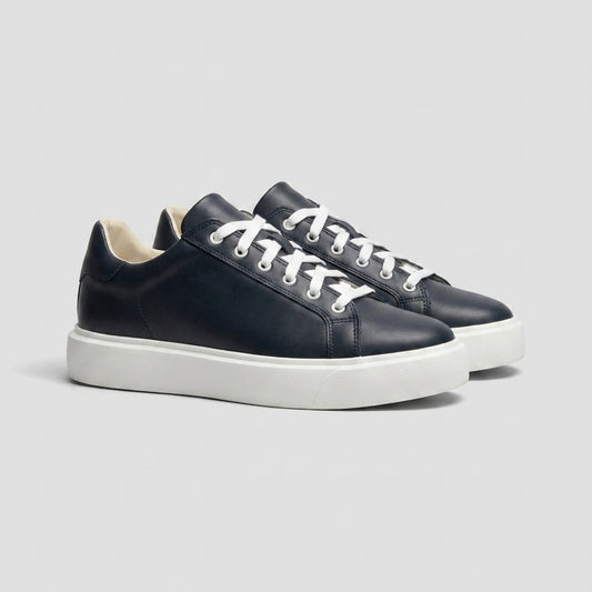 Elevate Navy — packshot studio, sneakers premium din piele, Enzo Margi